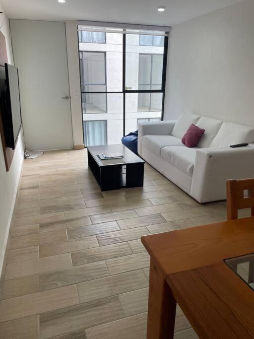 Departamento Cerca Aeropuerto, Foro Gnp, Autodromo Apartment